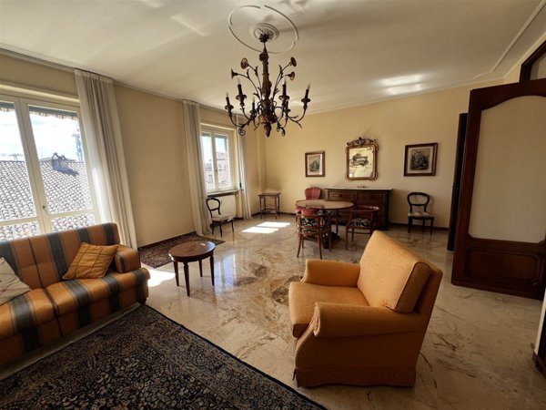 appartamento in vendita a Piacenza in zona Centro Storico