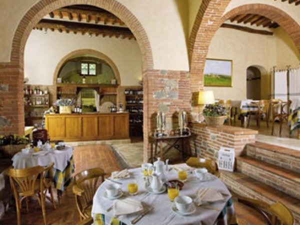 negozio in vendita a Piacenza in zona Caorsana