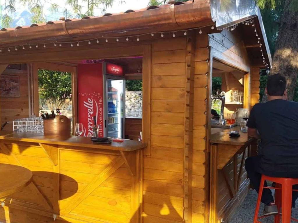 negozio in vendita a Piacenza in zona Stadio