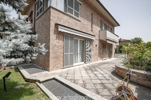 casa indipendente in vendita a Piacenza in zona Baia del Re