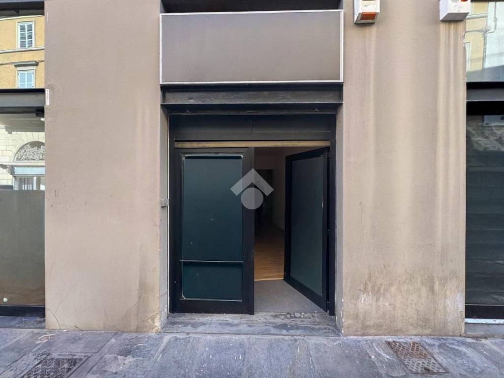 negozio in vendita a Piacenza