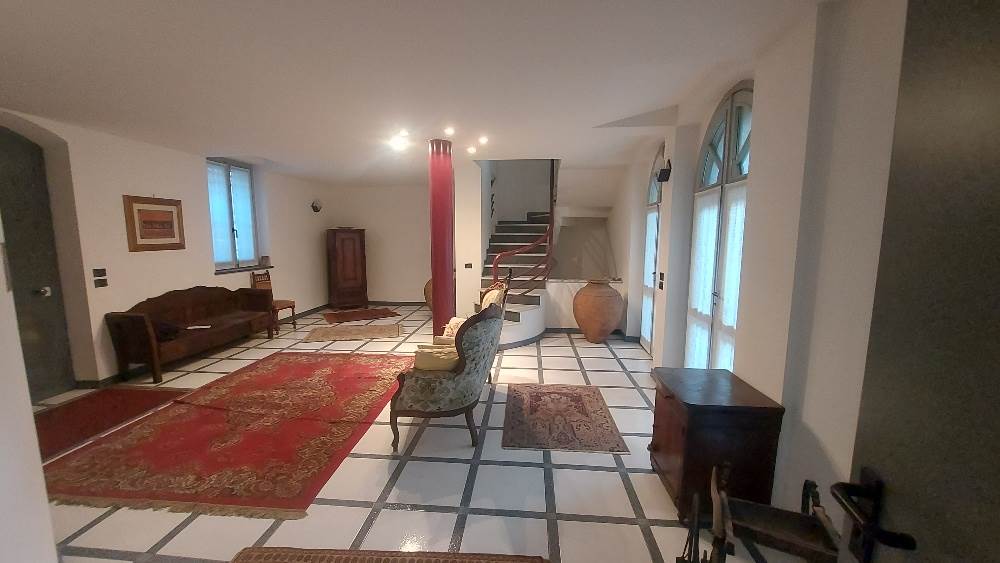 casa indipendente in vendita a Piacenza in zona Centro Storico