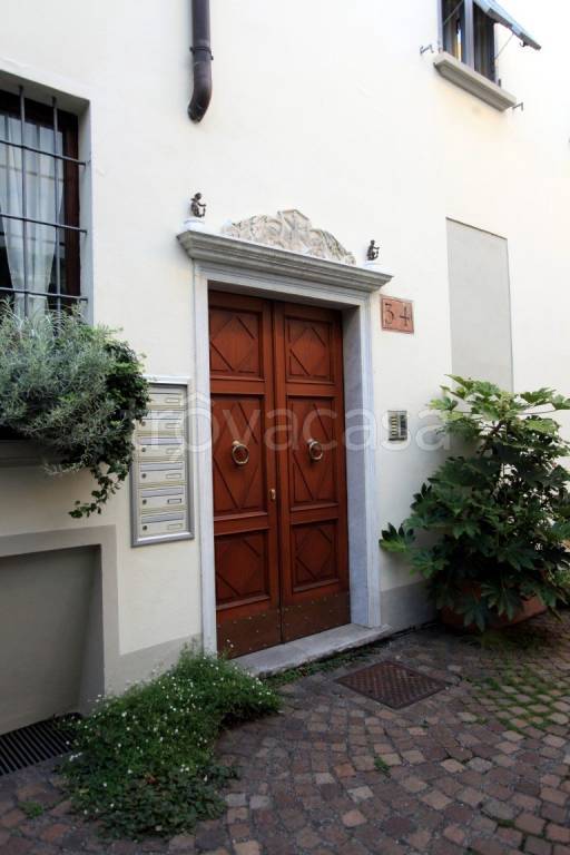 appartamento in vendita a Piacenza in zona Centro Storico