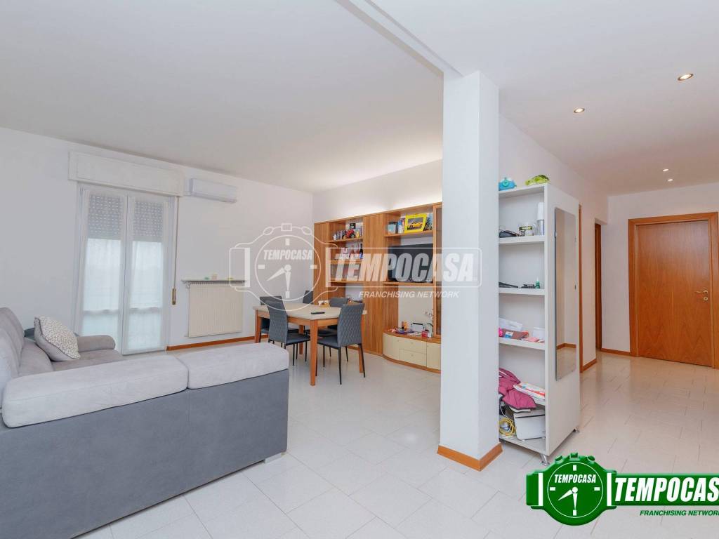 appartamento in vendita a Piacenza in zona Baia del Re