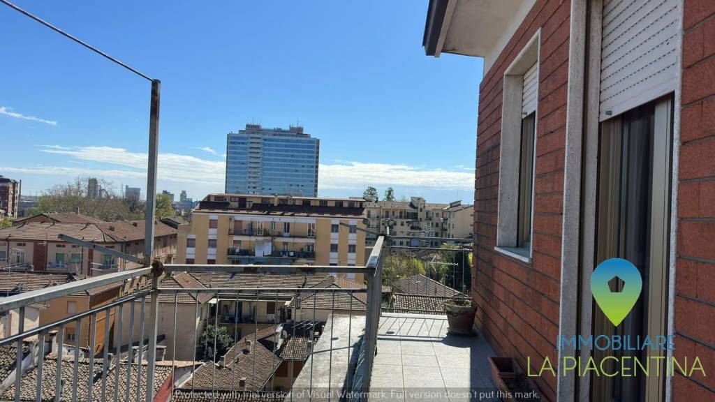appartamento in vendita a Piacenza in zona Centro Storico
