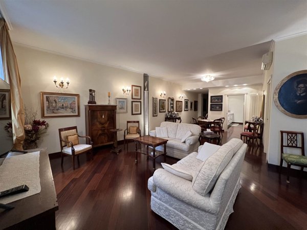 appartamento in vendita a Piacenza in zona Centro Storico