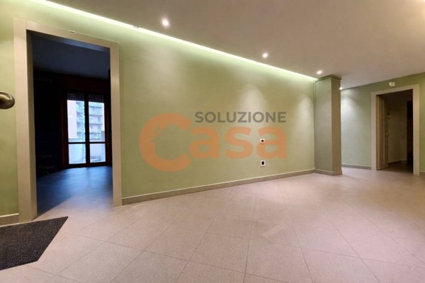 ufficio in vendita a Piacenza in zona Barriera Genova