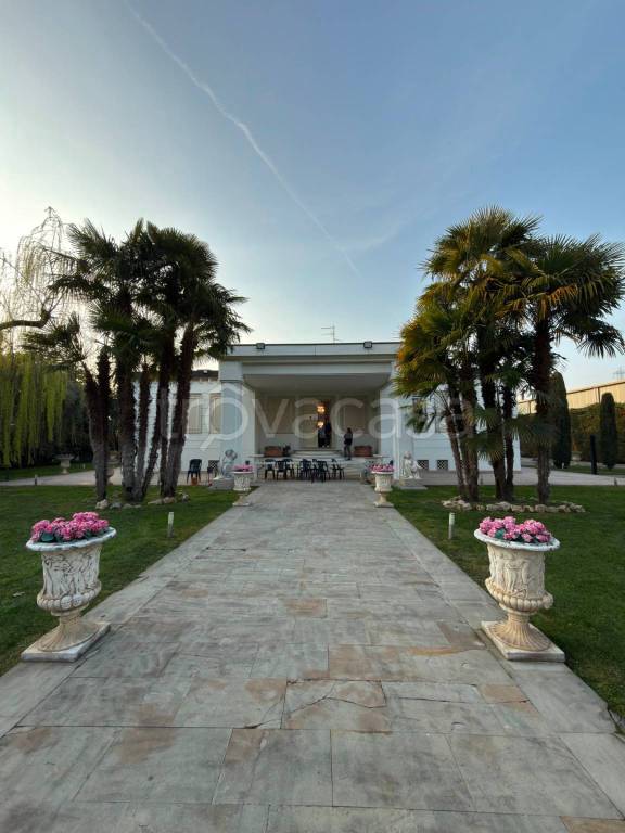 casa indipendente in vendita a Piacenza