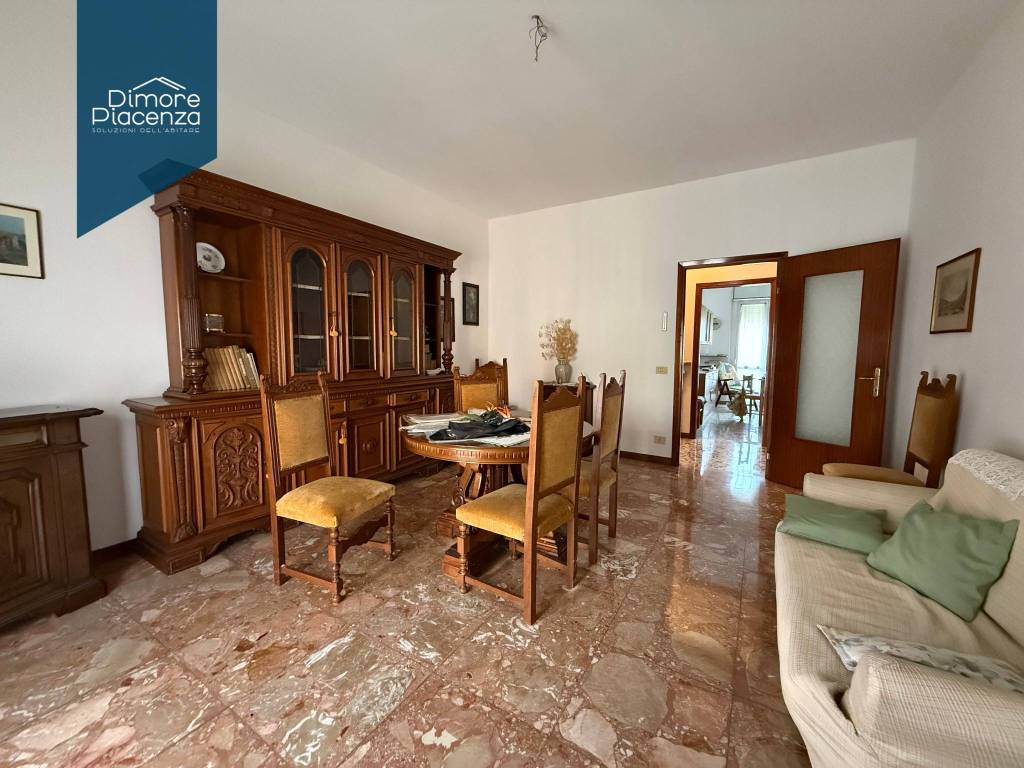 appartamento in vendita a Piacenza in zona Stadio