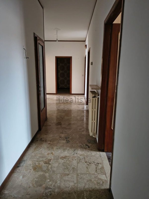 appartamento in vendita a Piacenza in zona Farnesiana