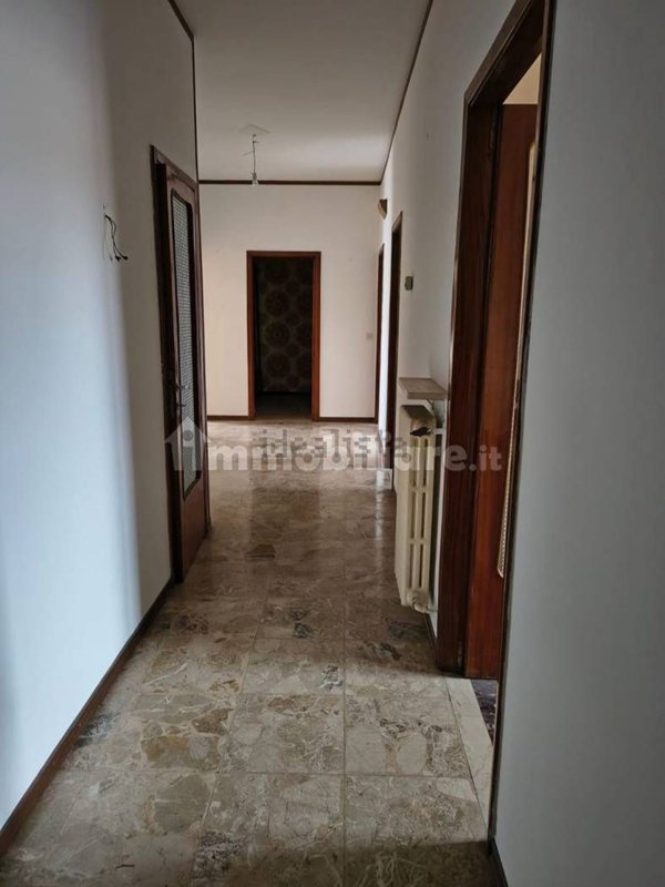 appartamento in vendita a Piacenza in zona Farnesiana