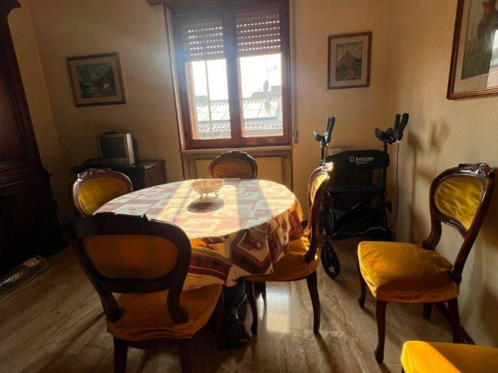 appartamento in vendita a Piacenza in zona Infrangibile