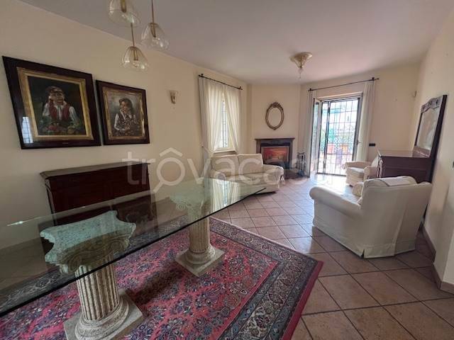 casa indipendente in vendita a Piacenza in zona Belvedere / Quartiere Duemila