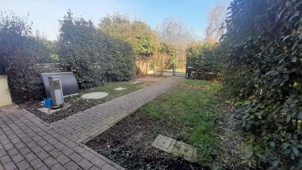 casa indipendente in vendita a Piacenza in zona San Bonico