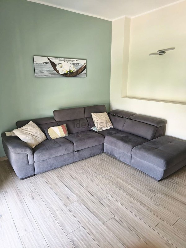 appartamento in vendita a Piacenza in zona Roncaglia / Fossadello