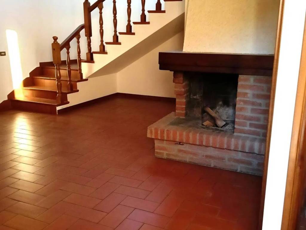 casa indipendente in vendita a Piacenza in zona Mortizza