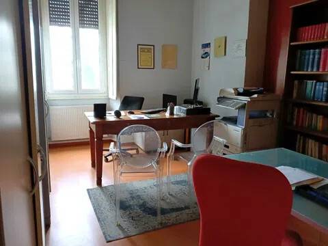 ufficio in vendita a Piacenza in zona Caorsana