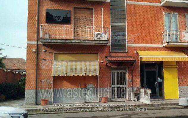 negozio in vendita a Piacenza in zona Farnesiana