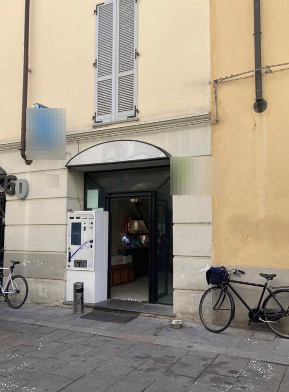 negozio in vendita a Piacenza