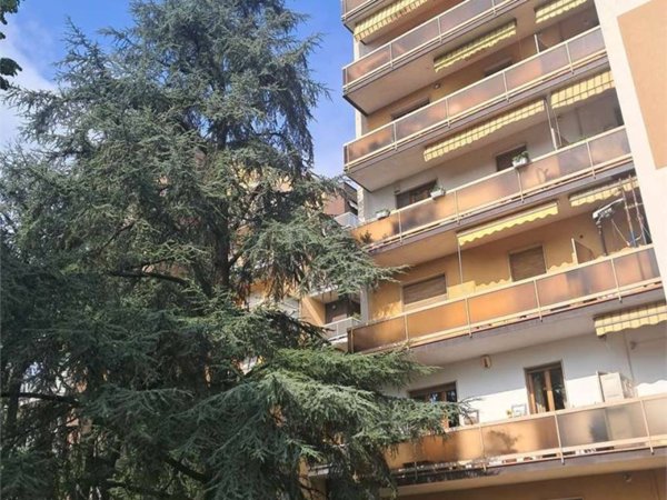 appartamento in vendita a Piacenza in zona Stadio