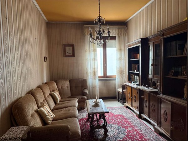 appartamento in vendita a Piacenza in zona Centro Storico