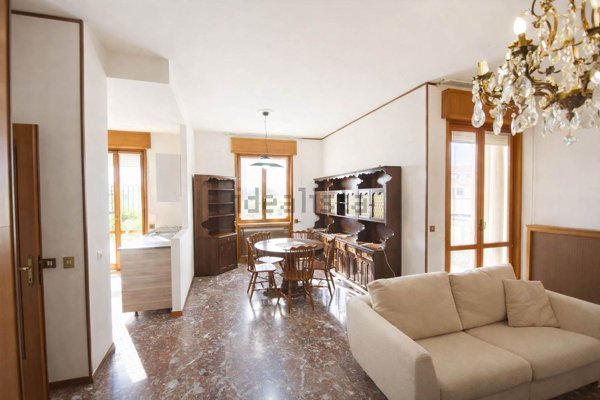 appartamento in vendita a Piacenza in zona Stadio