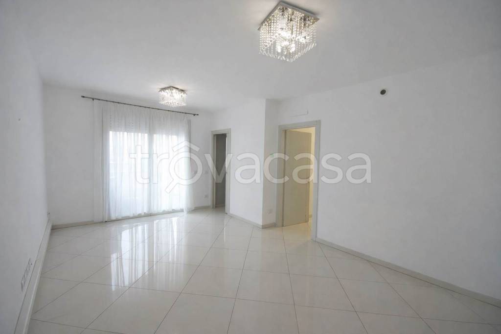 appartamento in vendita a Piacenza in zona Baia del Re