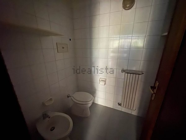 ufficio in vendita a Piacenza in zona Barriera Genova