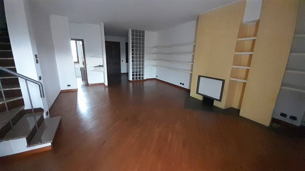 casa indipendente in vendita a Piacenza in zona Vallera