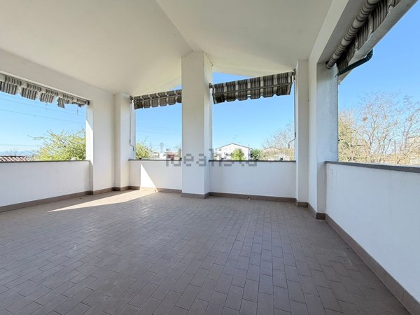 casa indipendente in vendita a Piacenza in zona Roncaglia / Fossadello