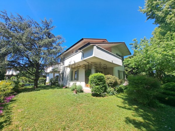 casa indipendente in vendita a Piacenza in zona Besurica