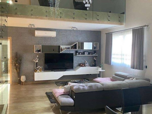 casa indipendente in vendita a Piacenza in zona Besurica