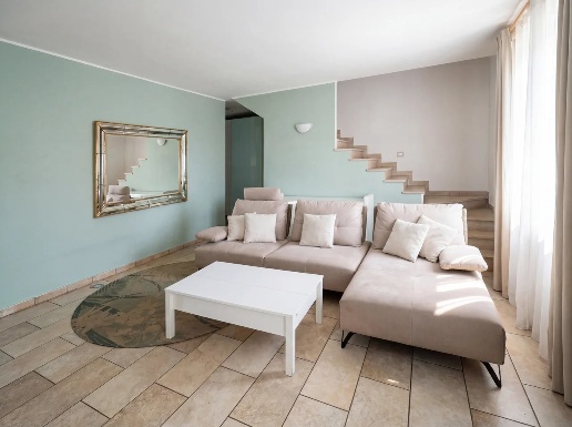 casa indipendente in vendita a Piacenza in zona Vallera