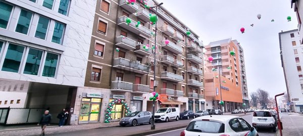 ufficio in vendita a Piacenza in zona Barriera Genova