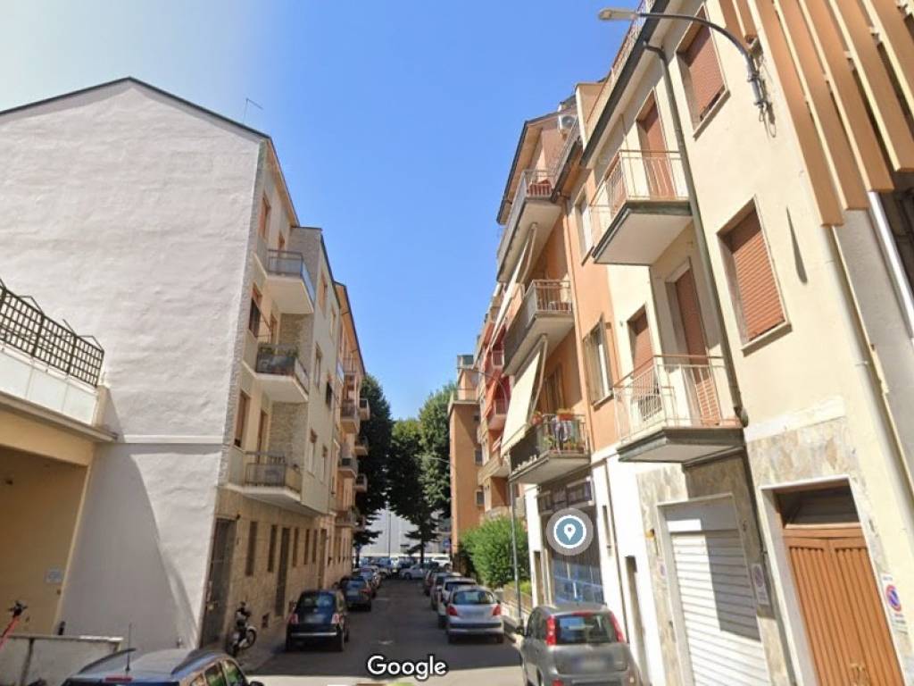 appartamento in vendita a Piacenza in zona Barriera Genova