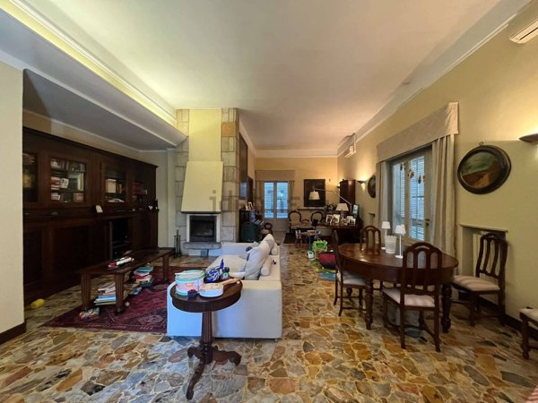 casa indipendente in vendita a Piacenza in zona San Bonico