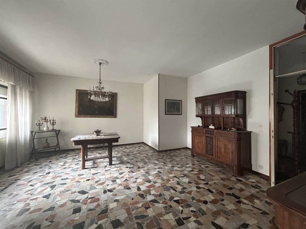 appartamento in vendita a Piacenza