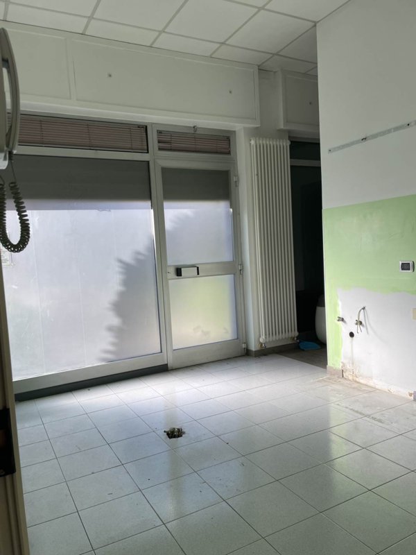 negozio in vendita a Piacenza in zona Centro Storico