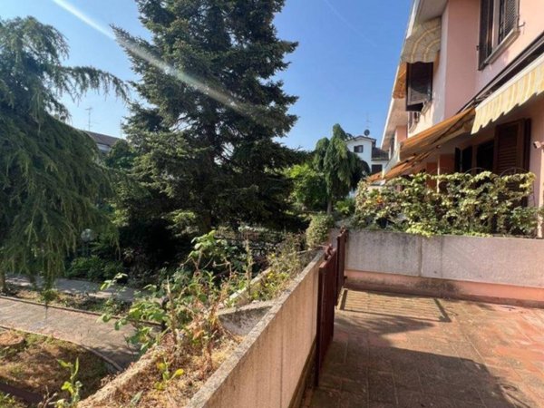 casa indipendente in vendita a Piacenza in zona Besurica