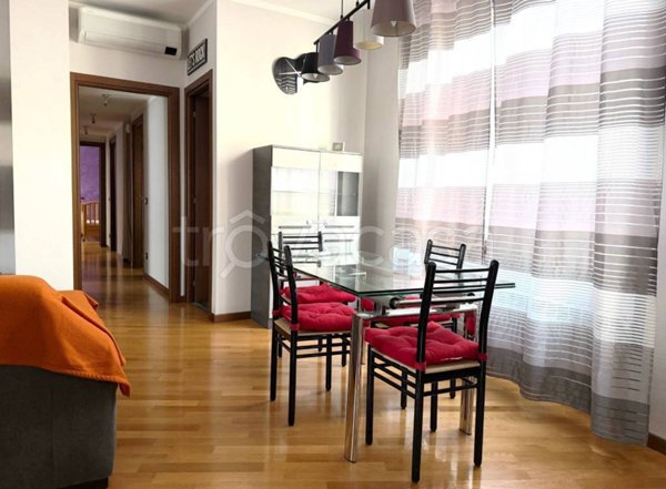 casa indipendente in vendita a Piacenza in zona Farnesiana