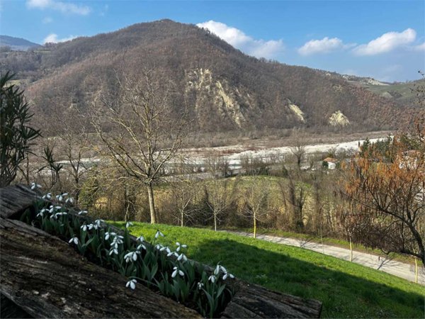 casale in vendita a Piacenza