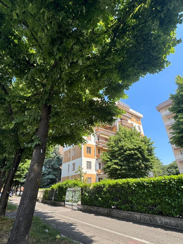 appartamento in vendita a Piacenza in zona Stadio