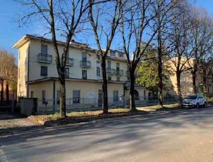 intera palazzina in vendita a Piacenza in zona Belvedere / Quartiere Duemila