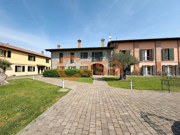 appartamento in vendita a Piacenza in zona Quarto