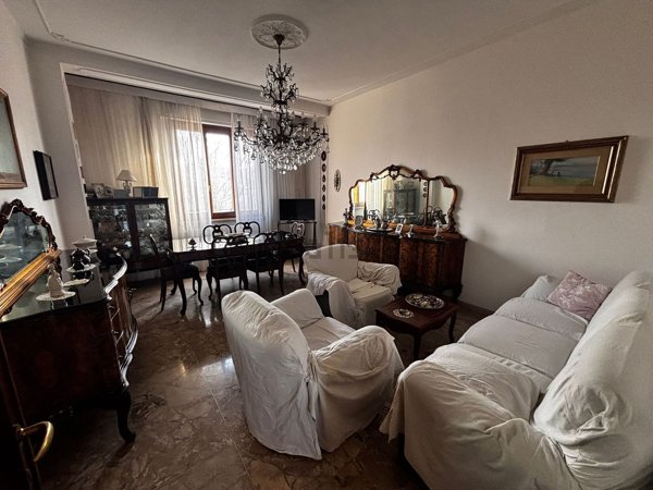 appartamento in vendita a Piacenza in zona Belvedere / Quartiere Duemila