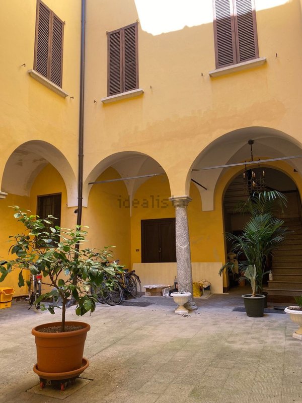 appartamento in vendita a Piacenza in zona Centro Storico