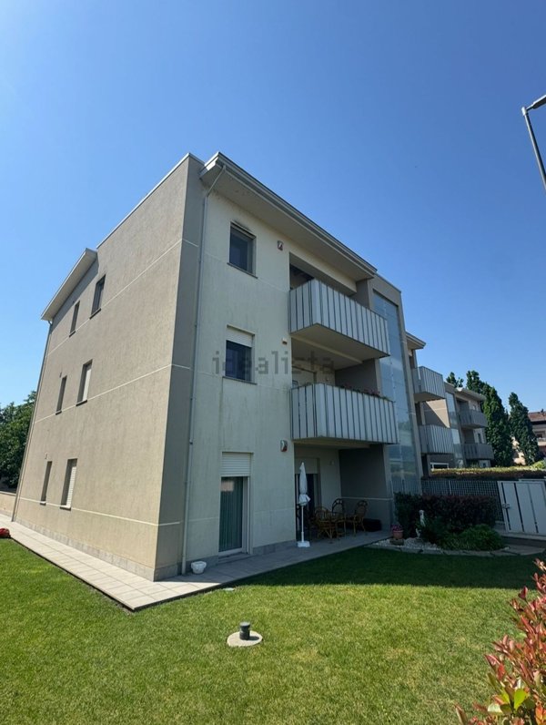 appartamento in vendita a Piacenza in zona Besurica