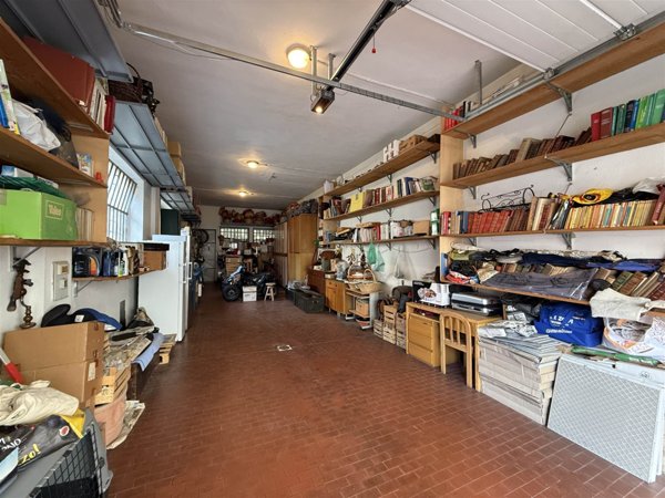 locale di sgombero in vendita a Piacenza in zona Centro Storico