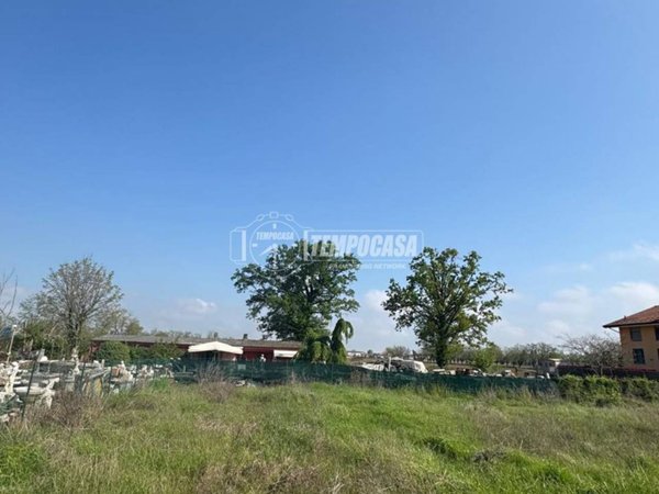 terreno agricolo in vendita a Piacenza in zona San Bonico