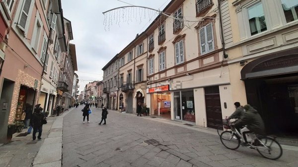 negozio in vendita a Piacenza
